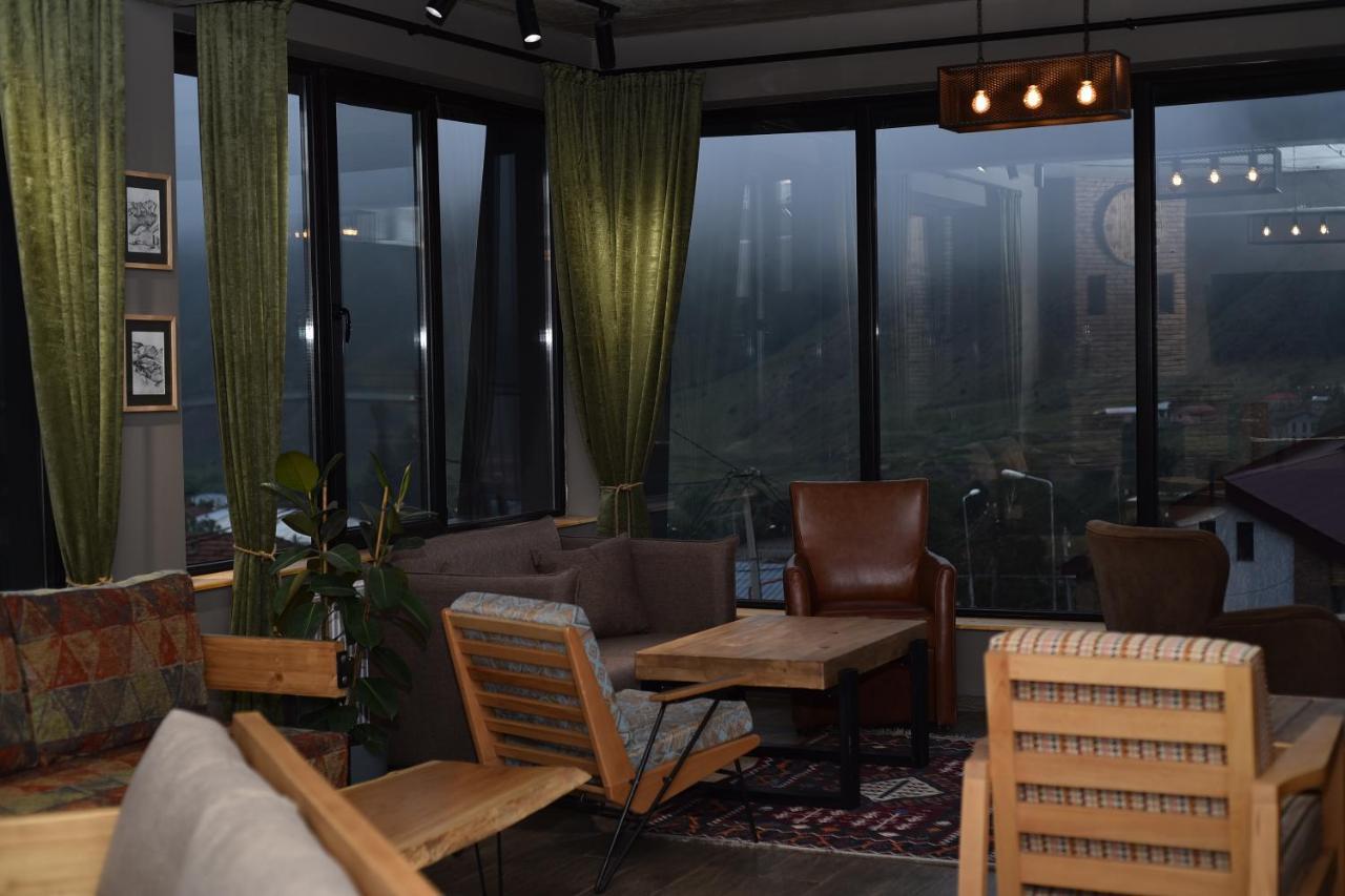 Northgate Hotel Kazbegi Stepantsminda Exterior foto