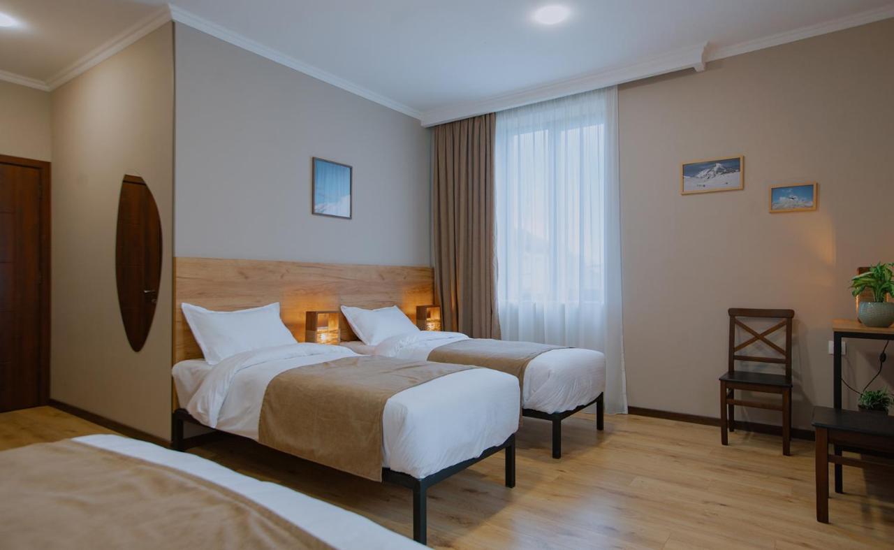 Northgate Hotel Kazbegi Stepantsminda Exterior foto